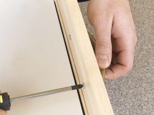 removing handle from damaged kitchen drawer