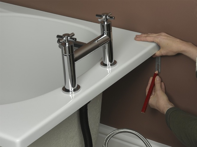 Julian Cassell's DIY Blog » Blog Archive Fitting a bath and taps HOW