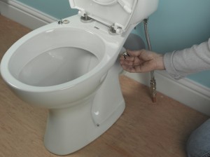 fitting toilet seat