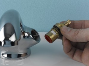 Replacing ceramic disc valve washer