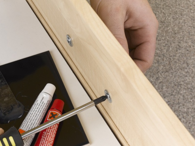 Julian Cassell's DIY Blog » Blog Archive Repairing a kitchen drawer