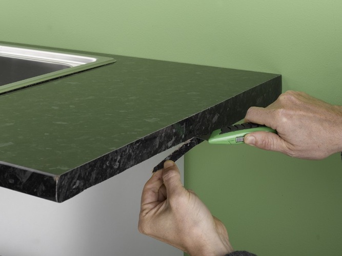 Julian Cassell's DIY Blog » Blog Archive Repairing a laminate kitchen