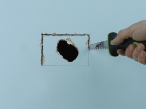 using drywall saw