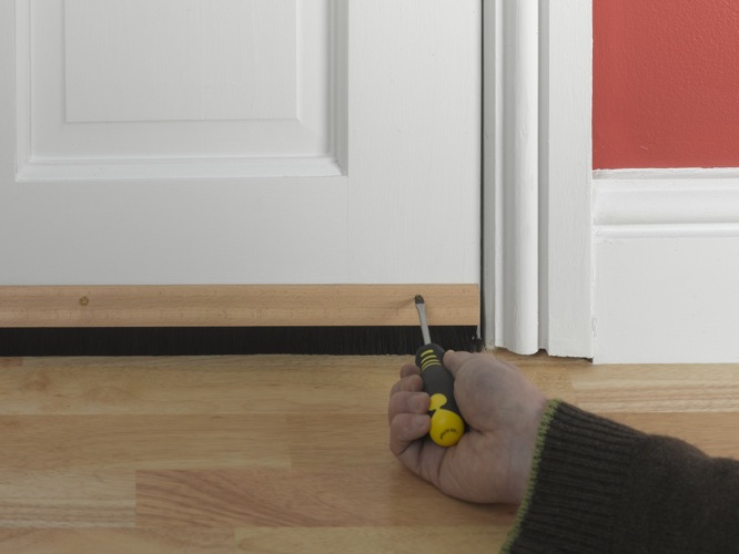 Julian Cassell's DIY Blog » Blog Archive Fitting a brush draught