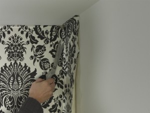 dealing with internal wallpaper corners