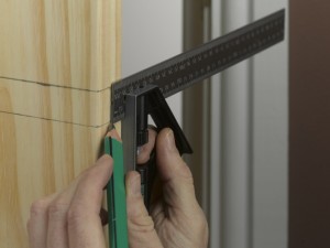 marking door edge