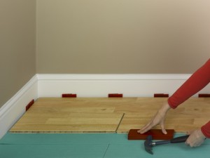 laminate floor knocking block