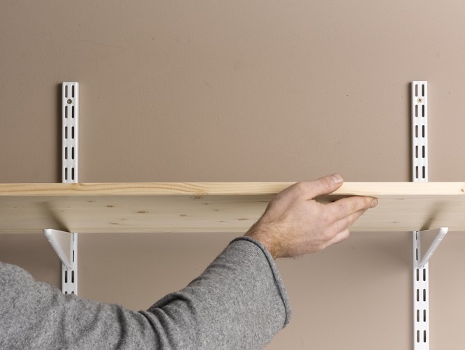 Julian Cassell's DIY Blog » Blog Archive Fitting twin slot shelving