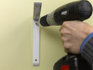 fixing shelf bracket