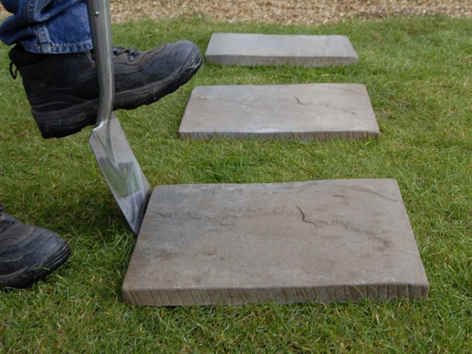 Julian Cassell's DIY Blog » Blog Archive Laying stepping stones HOW