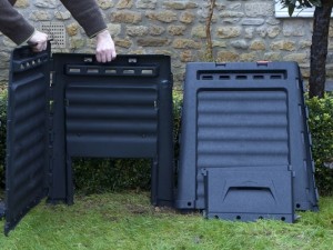 Building compost bin