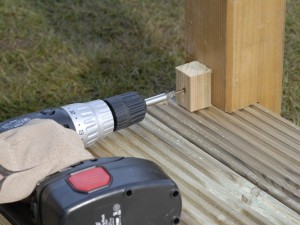 fitting cut section of decking baluster or spindle