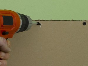 Fixing plasterboard with drywall screws